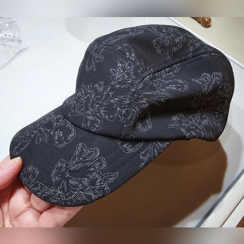Athleta Black Floral Cap with Adjustable Size, Like New, No Flaws, Clean